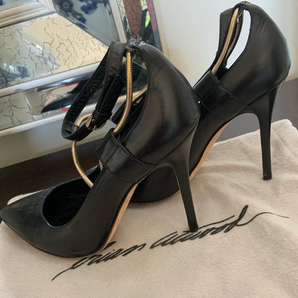 Brian Atwood (Chain Black Pumps)